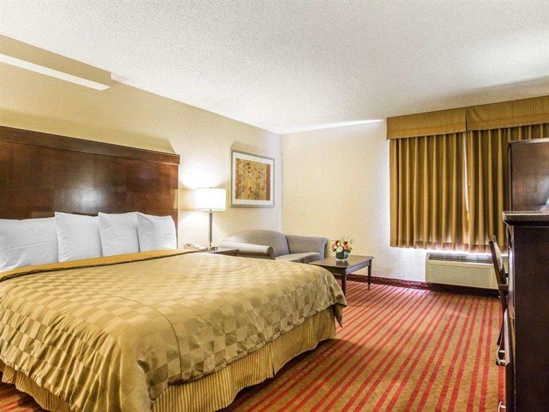 California Inn And Suites Bakersfield Exteriér fotografie