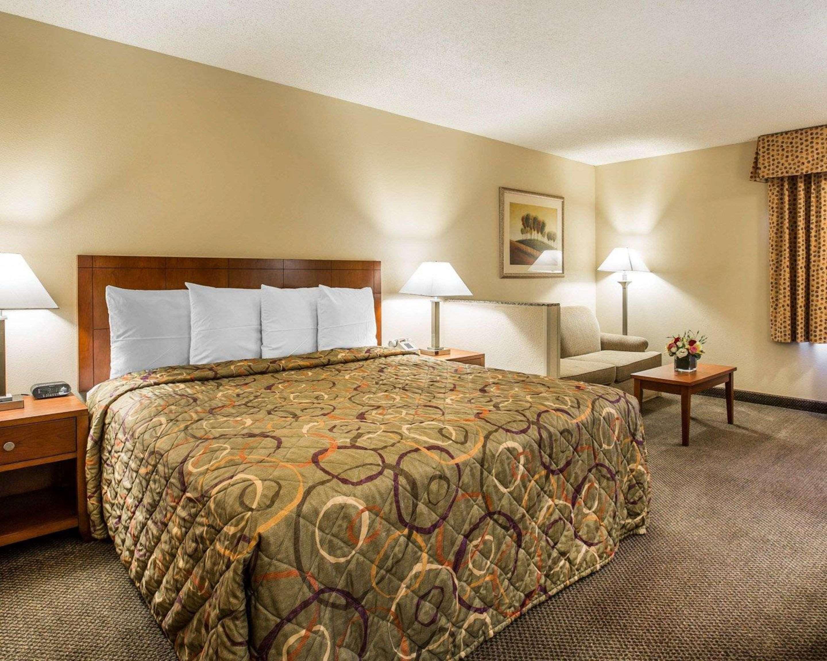 California Inn And Suites Bakersfield Exteriér fotografie