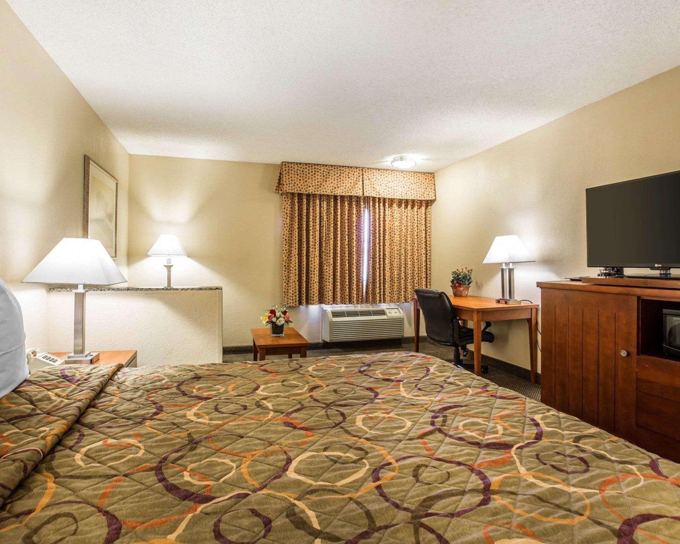 California Inn And Suites Bakersfield Exteriér fotografie